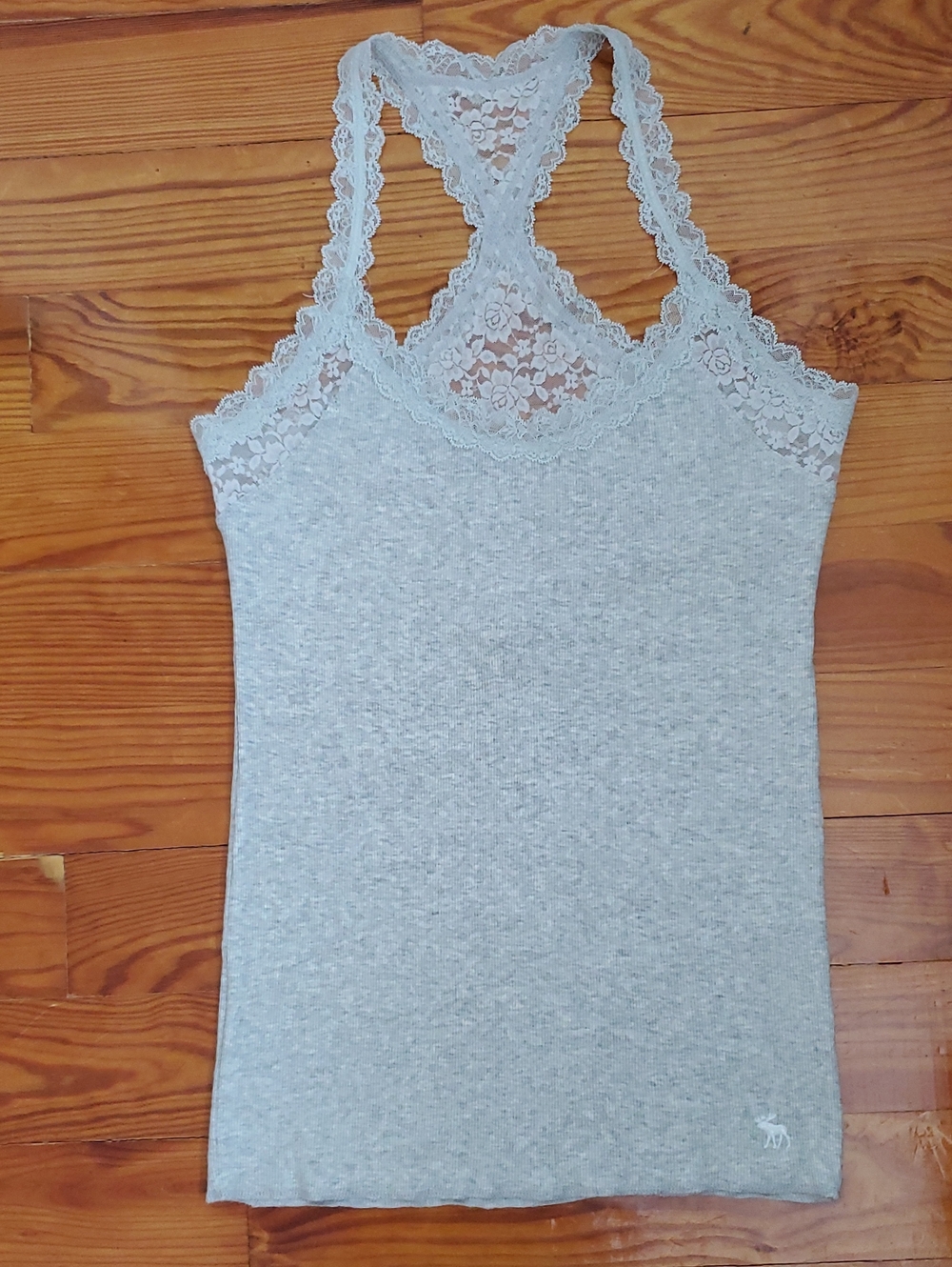 Abercrombie & Fitch Gray Lace Racerback Camisole. Size L